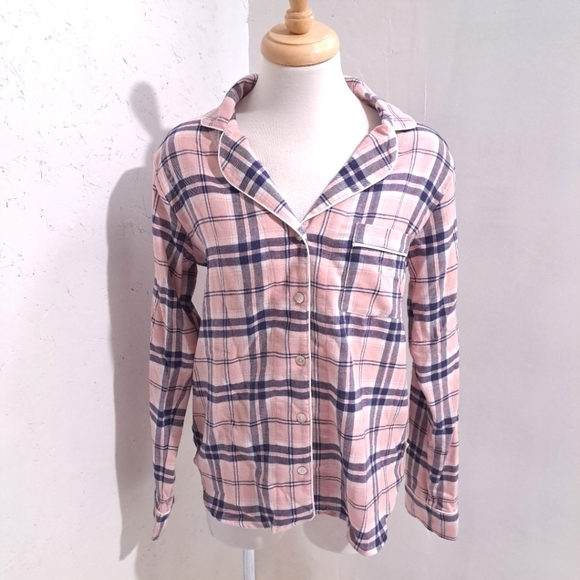 Ugg | Pink flannel women's button up pajama top - Picture 1 of 11